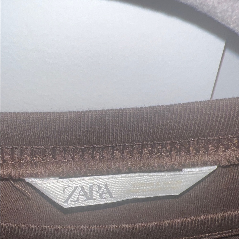 Zara Women's Basic Cotton Tee Shirt in Brown - Picture 4 of 5